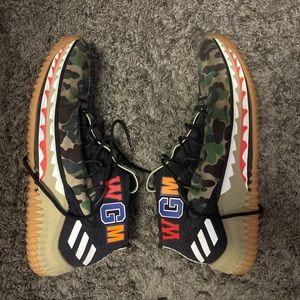 Dame Bape 4s , come w box!